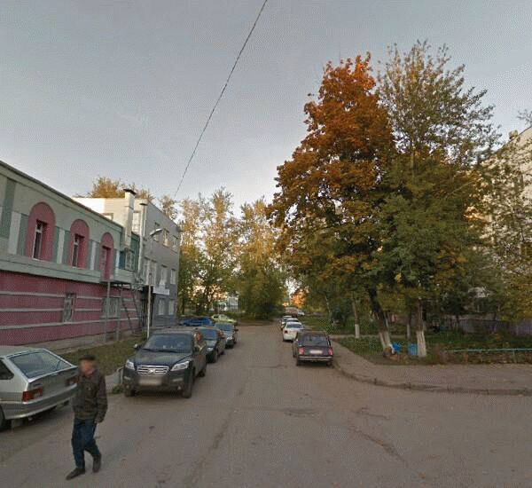 Банкомат банка ВТБ по адресу просп. Раиса Беляева,  д. 12